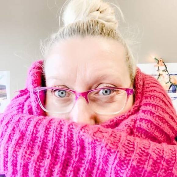 Meet your Posher, Crystal - Picture 1 of 1